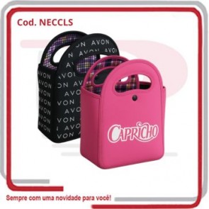 Necessaire Clássica em Neoprene 15cm x 22cm x 6cm .